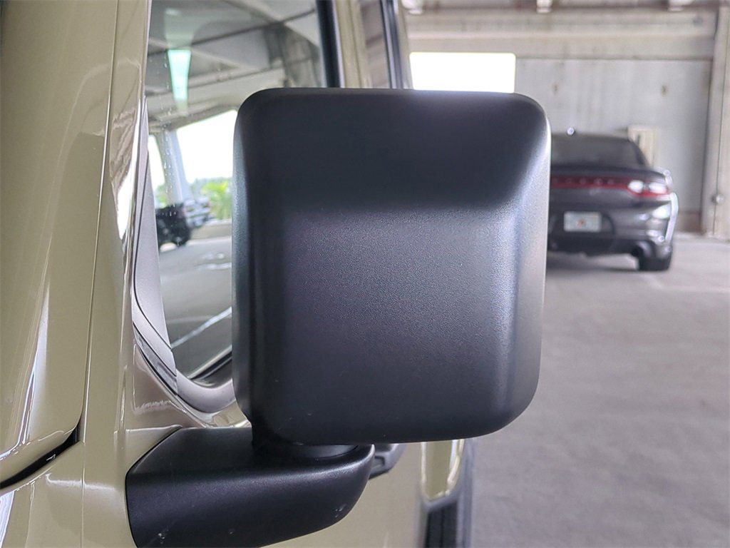 New 2025 Jeep Gladiator Sport image 12