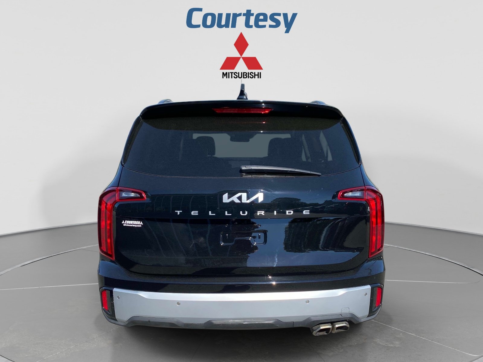 Used 2023 Kia Telluride S AWD/4WD image 4