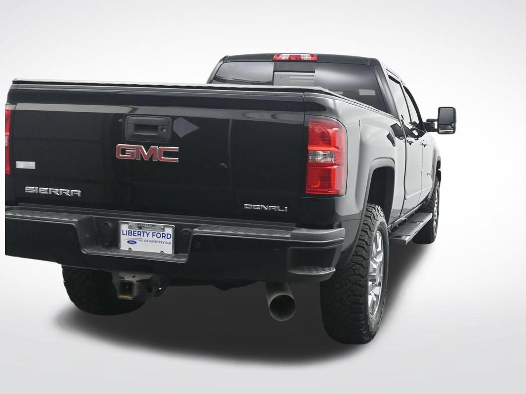 Used 2019 GMC Sierra 2500 Denali w/ Duramax Plus Package AWD/4WD image 7
