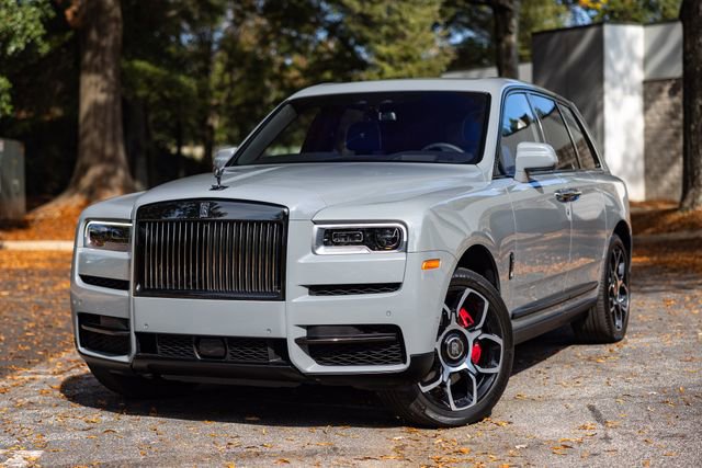 Used 2022 Rolls-Royce Cullinan Black Badge image 5