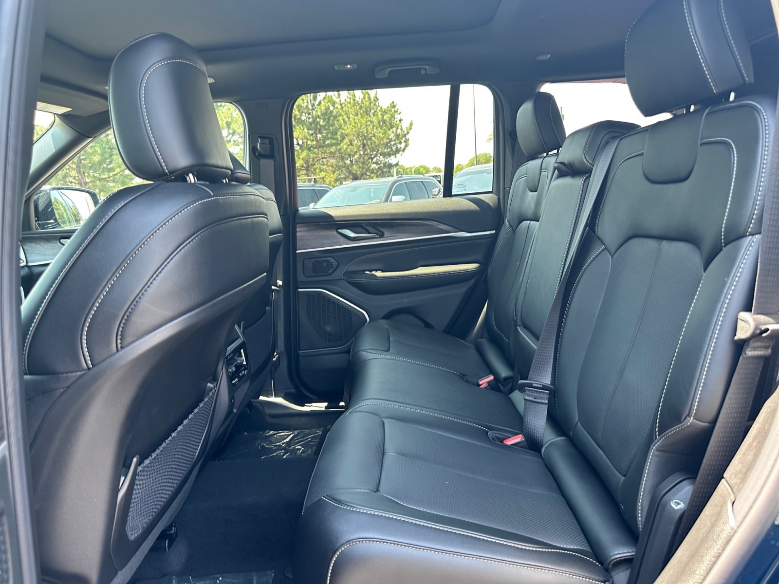 New 2026 Jeep Grand Cherokee Limited AWD/4WD image 26