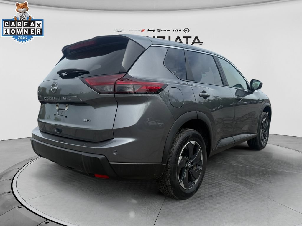 Certified 2026 Nissan Rogue SV AWD/4WD image 5