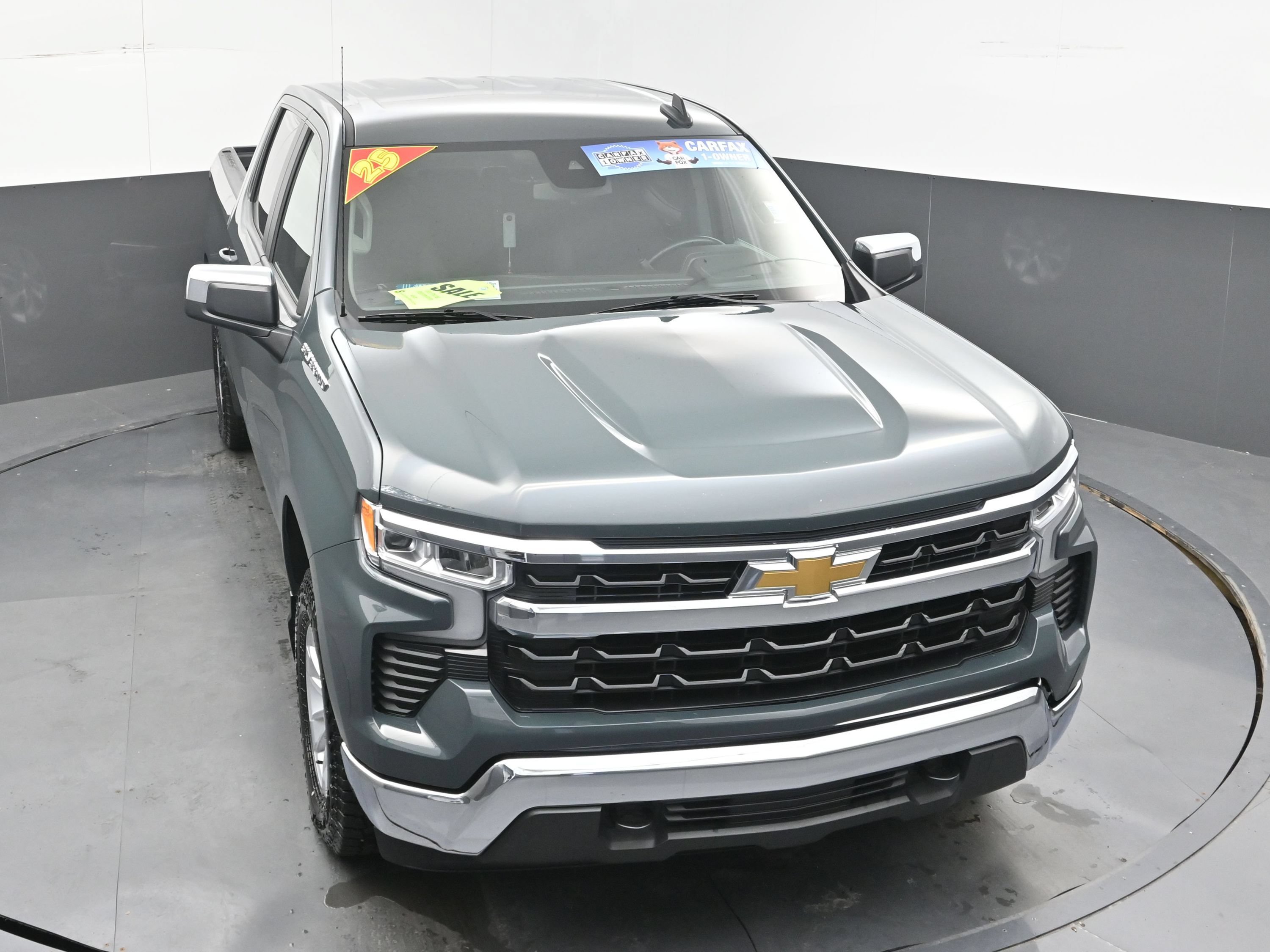Used 2025 Chevrolet Silverado 1500 LT AWD/4WD image 31
