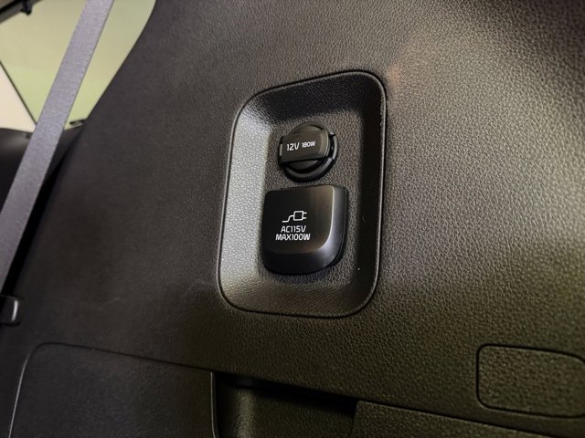 Used 2022 Kia Carnival SX image 16