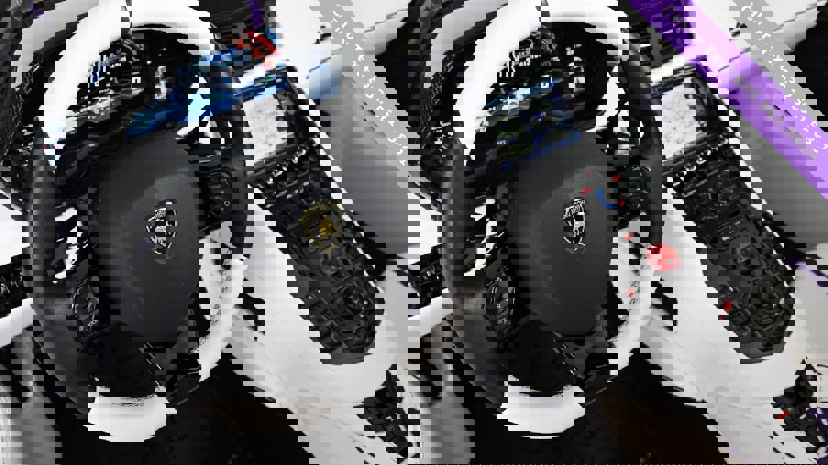 Used 2021 Lamborghini Aventador SVJ image 34