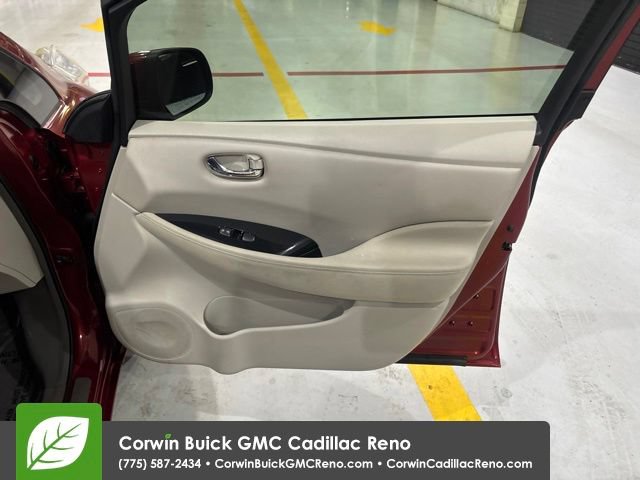 Used 2012 Nissan Leaf SL FWD image 32