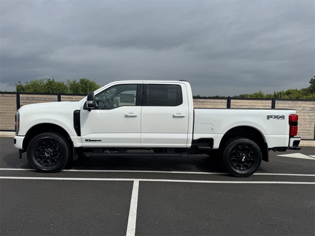 New 2026 Ford F350 Lariat w/ Black Appearance Package image 2