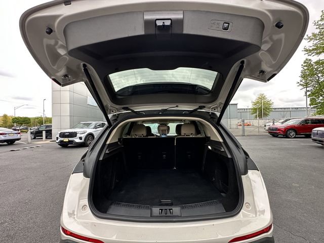Certified 2020 Lincoln Corsair AWD w/ Equipment Group 101A image 40