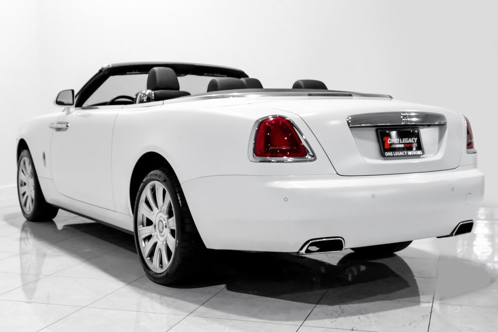 Used 2018 Rolls-Royce Dawn image 11