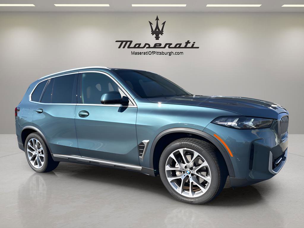 Used 2024 BMW X5 xDrive40i w/ Parking Assistance Package image 3