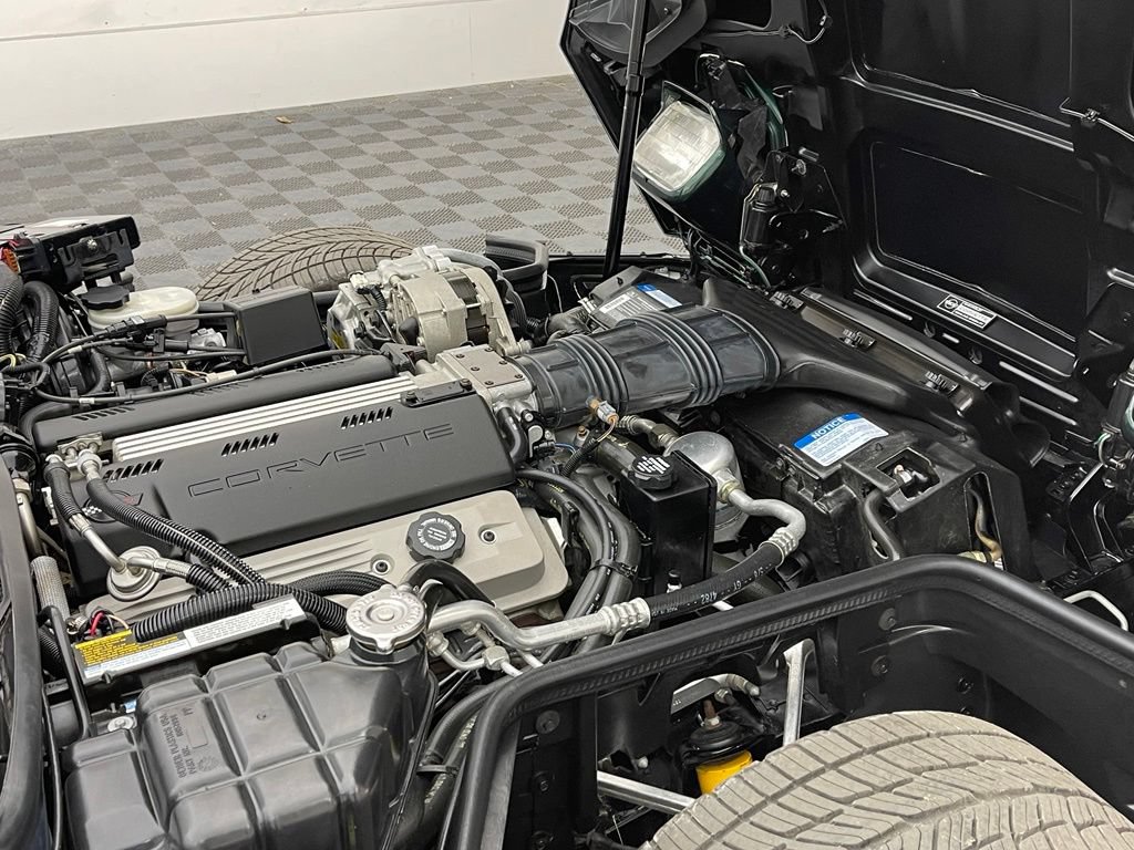Used 1992 Chevrolet Corvette Convertible RWD image 13