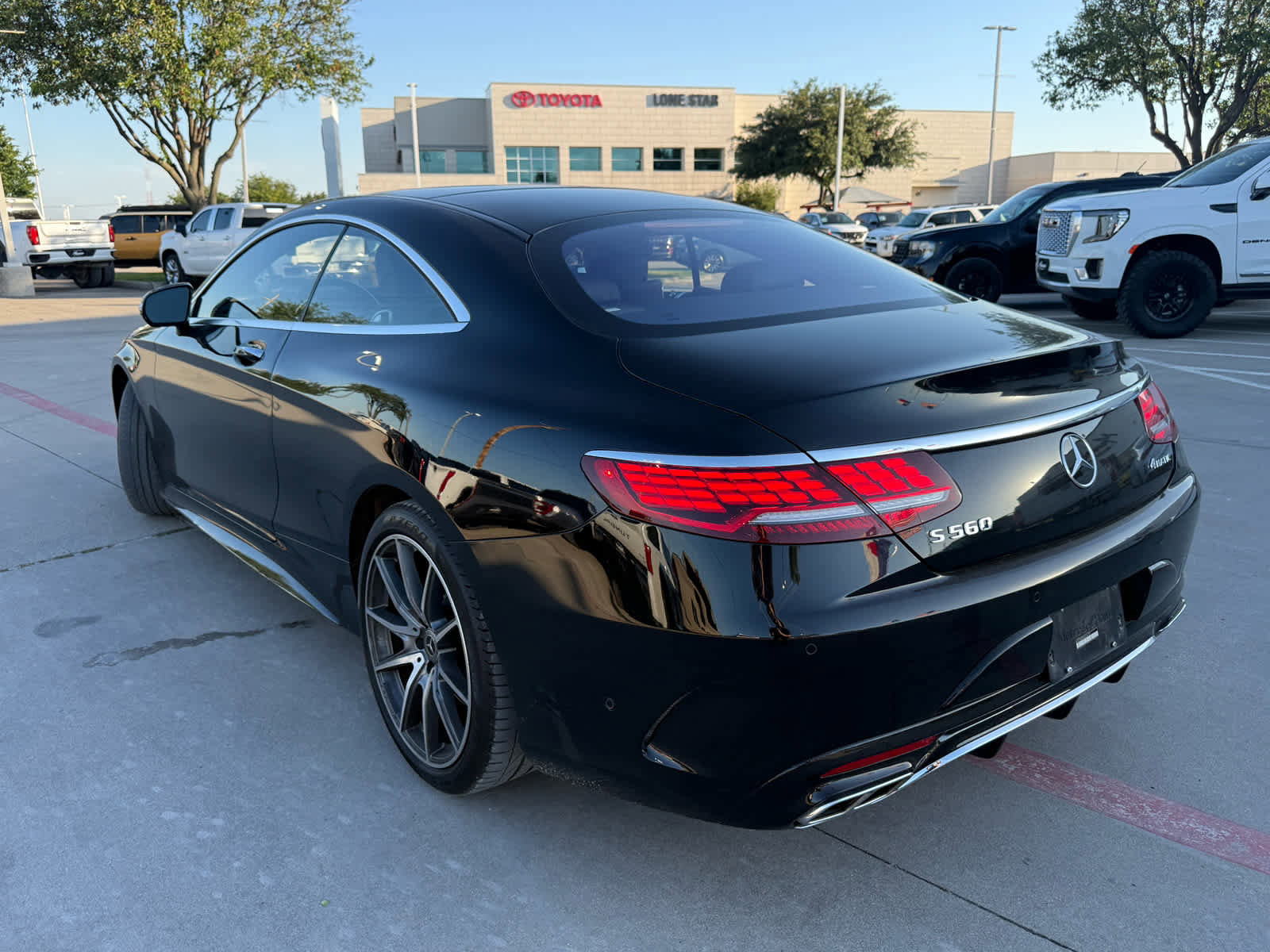 Used 2019 Mercedes-Benz S 560 4MATIC Coupe image 2