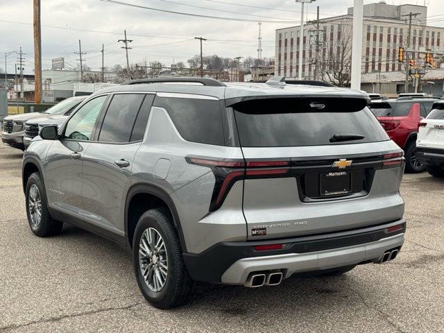 Certified 2025 Chevrolet Traverse LT image 3