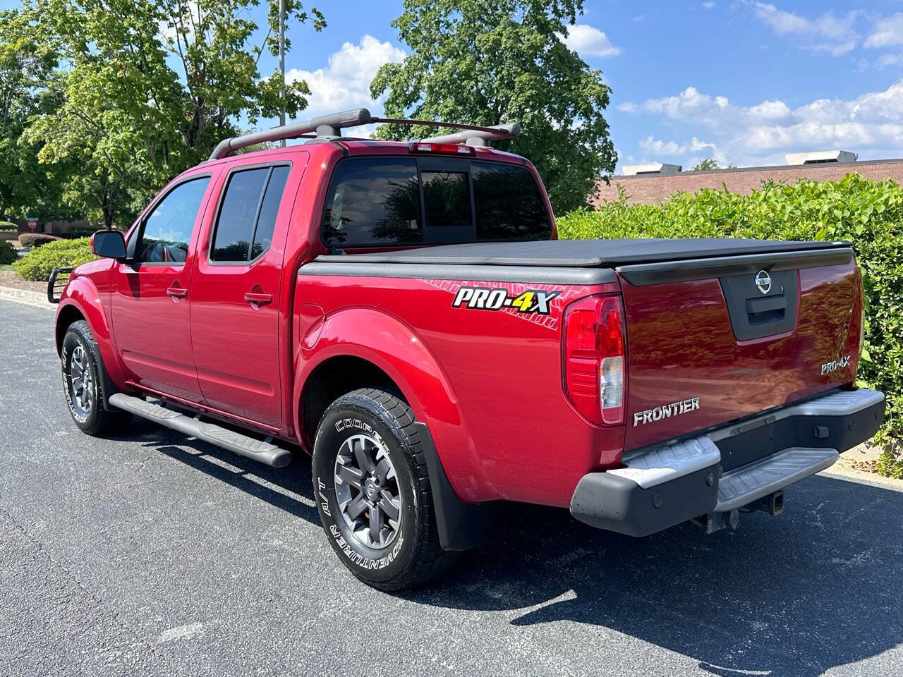 Used 2015 Nissan Frontier PRO-4X w/ Pro-4x Luxury Package image 8