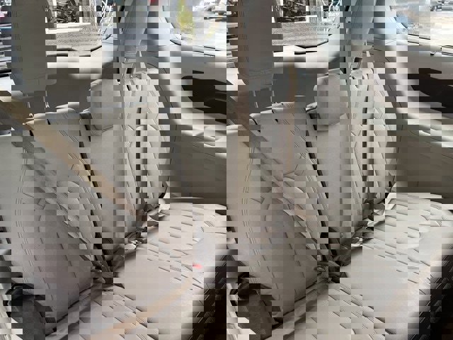 Certified 2017 Chrysler Pacifica Touring-L image 13