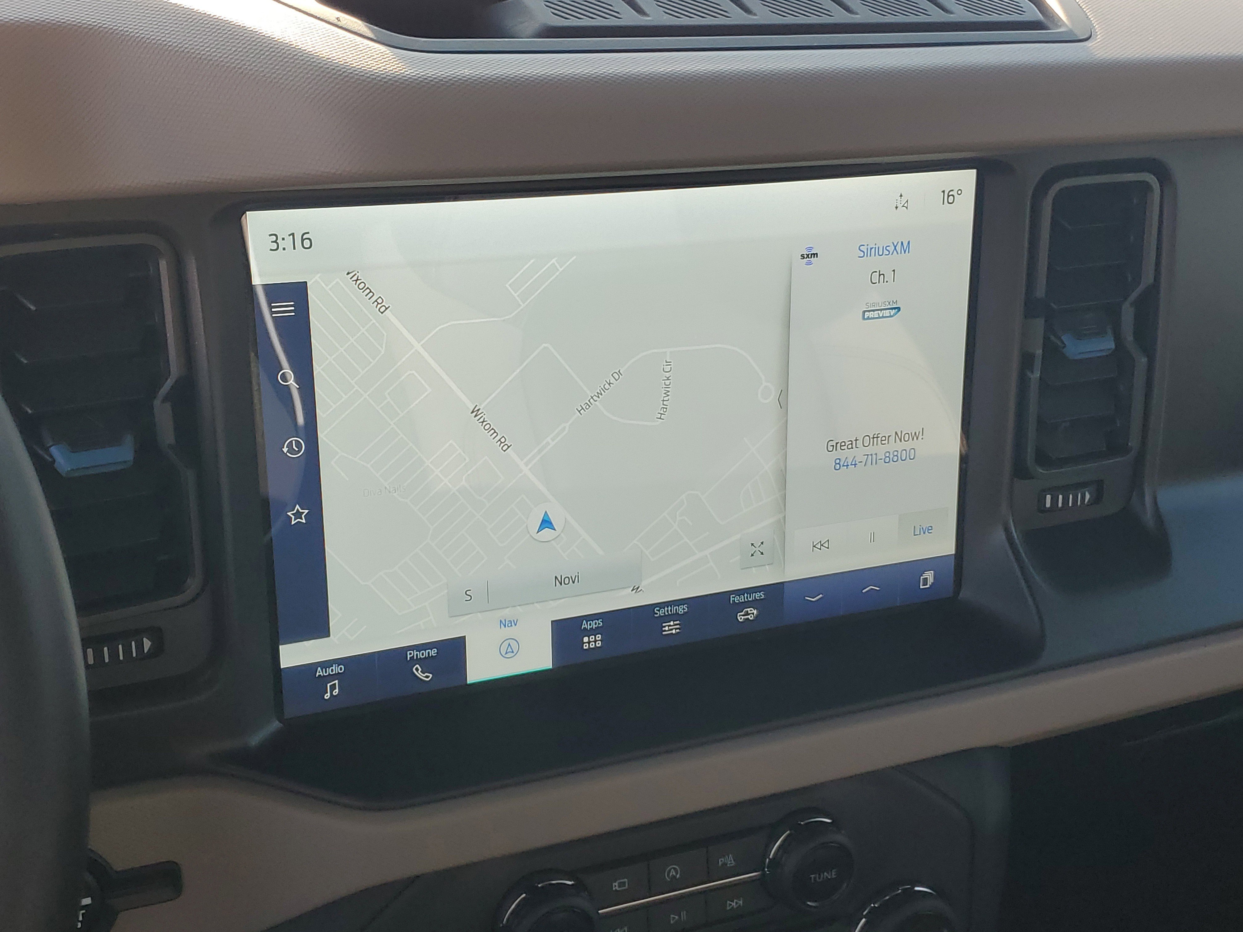 Used 2023 Ford Bronco Wildtrak image 16