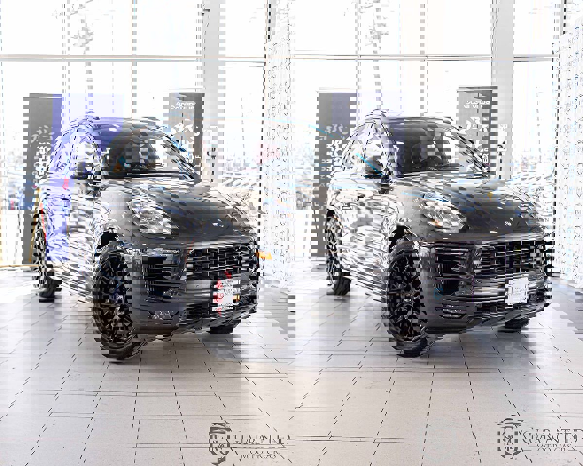 Used 2018 Porsche Macan GTS w/ Premium Package Plus image 3