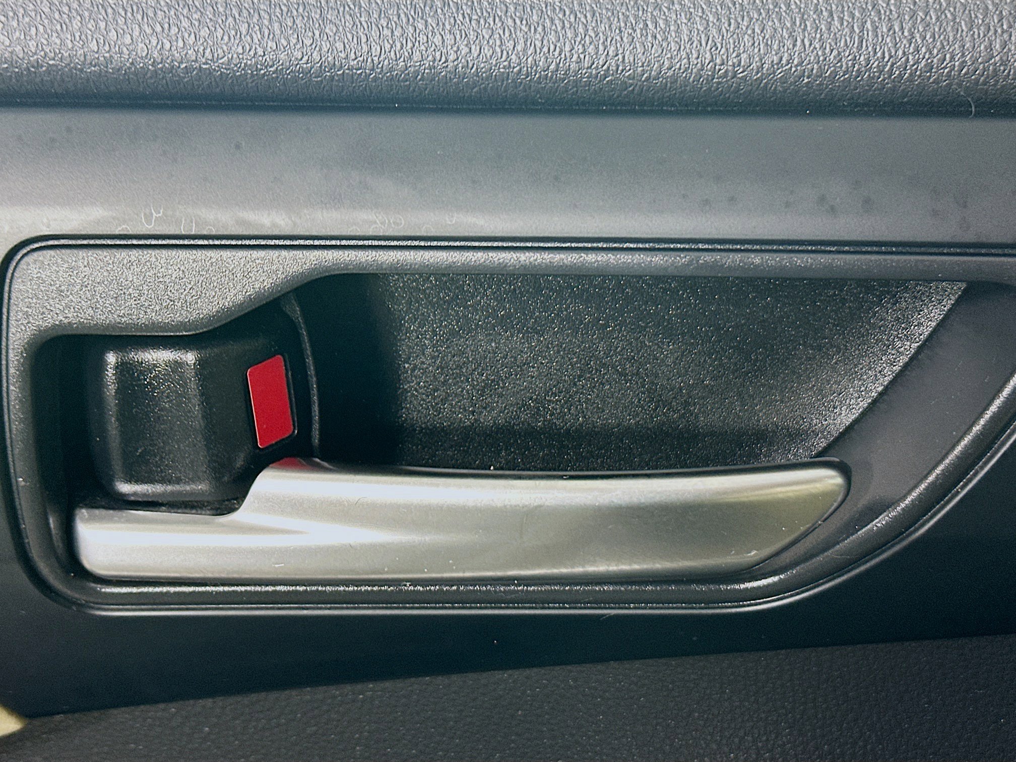 Used 2023 Toyota Highlander XLE image 14