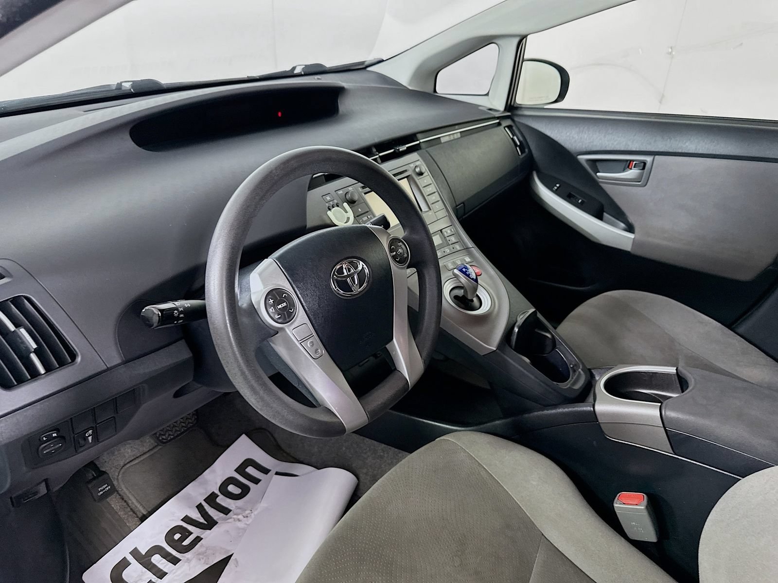 Used 2014 Toyota Prius Two FWD image 9
