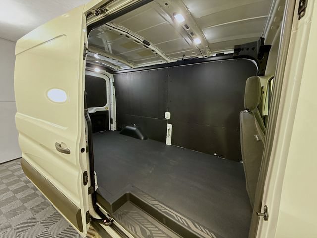 New 2026 Ford Transit 250 148 Medium Roof w/ Load Area Protection Package RWD image 23