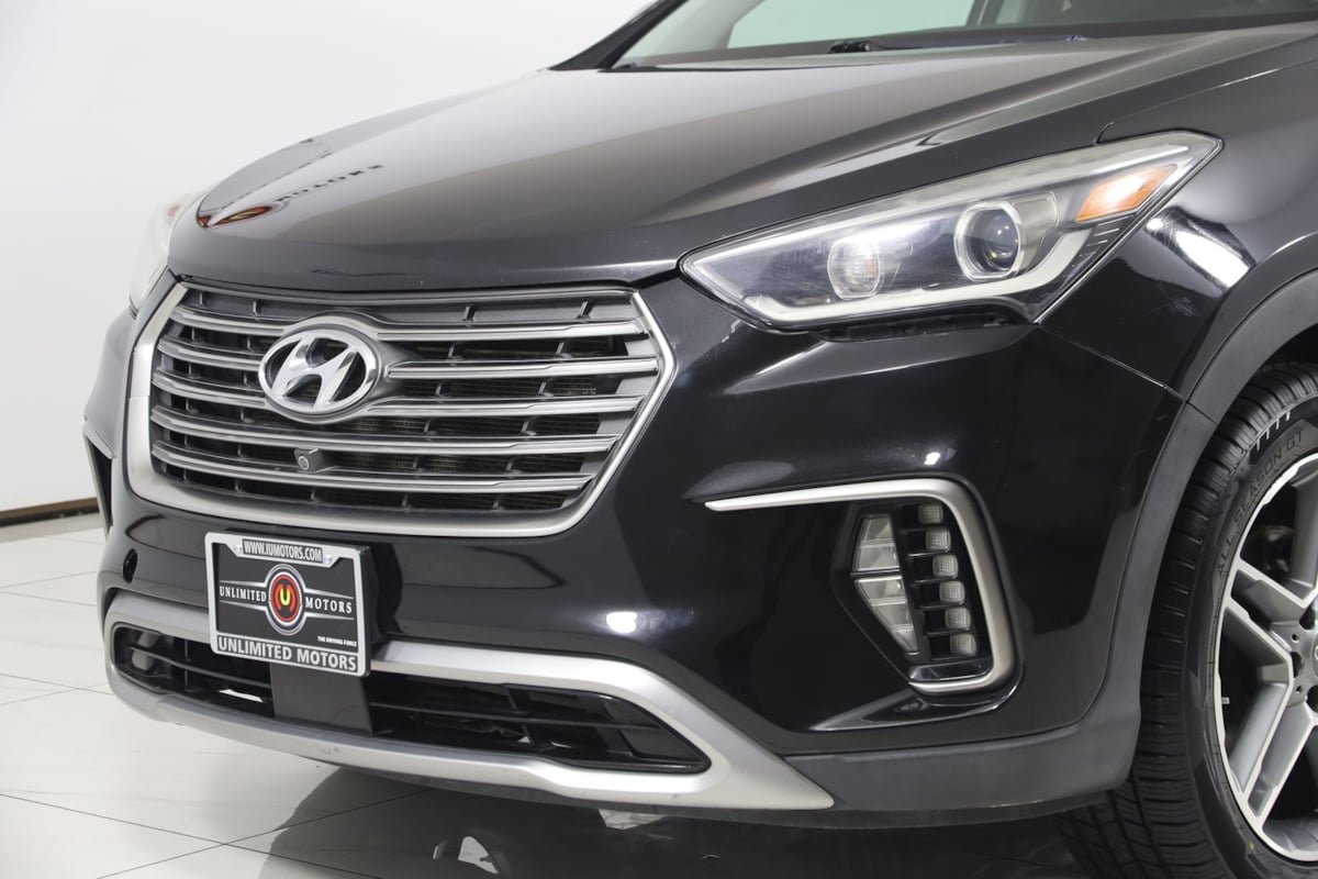 Used 2017 Hyundai Santa Fe FWD w/ SE Ultimate Tech Package 03 image 54