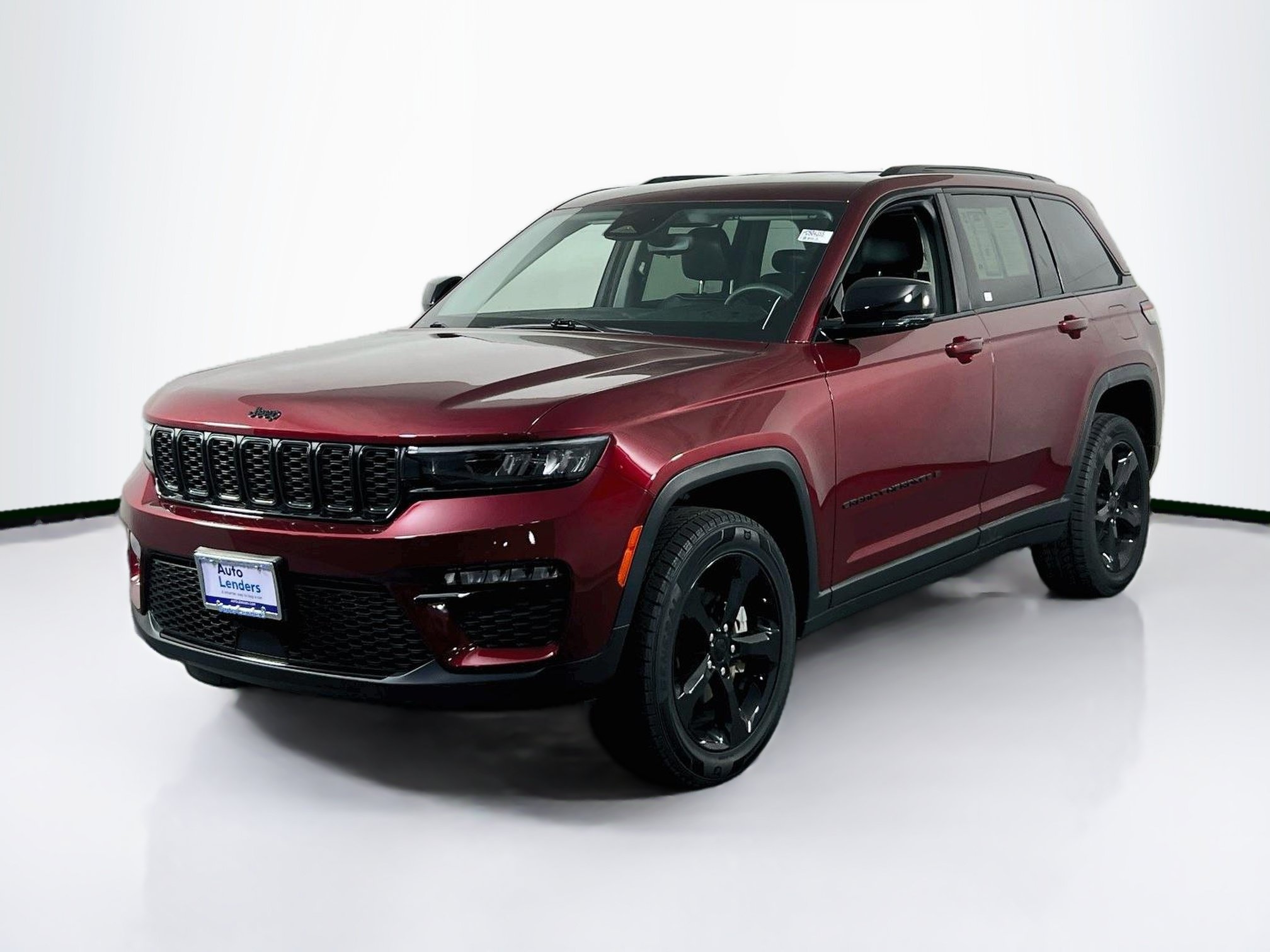 Used 2023 Jeep Grand Cherokee Limited w/ Black Appearance Package AWD/4WD image 1