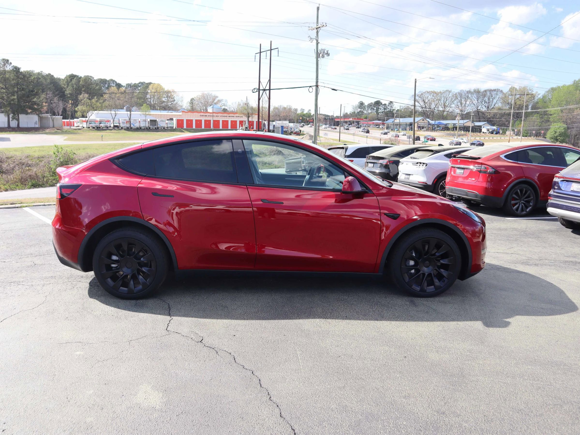 Used 2024 Tesla Model Y Long Range image 11