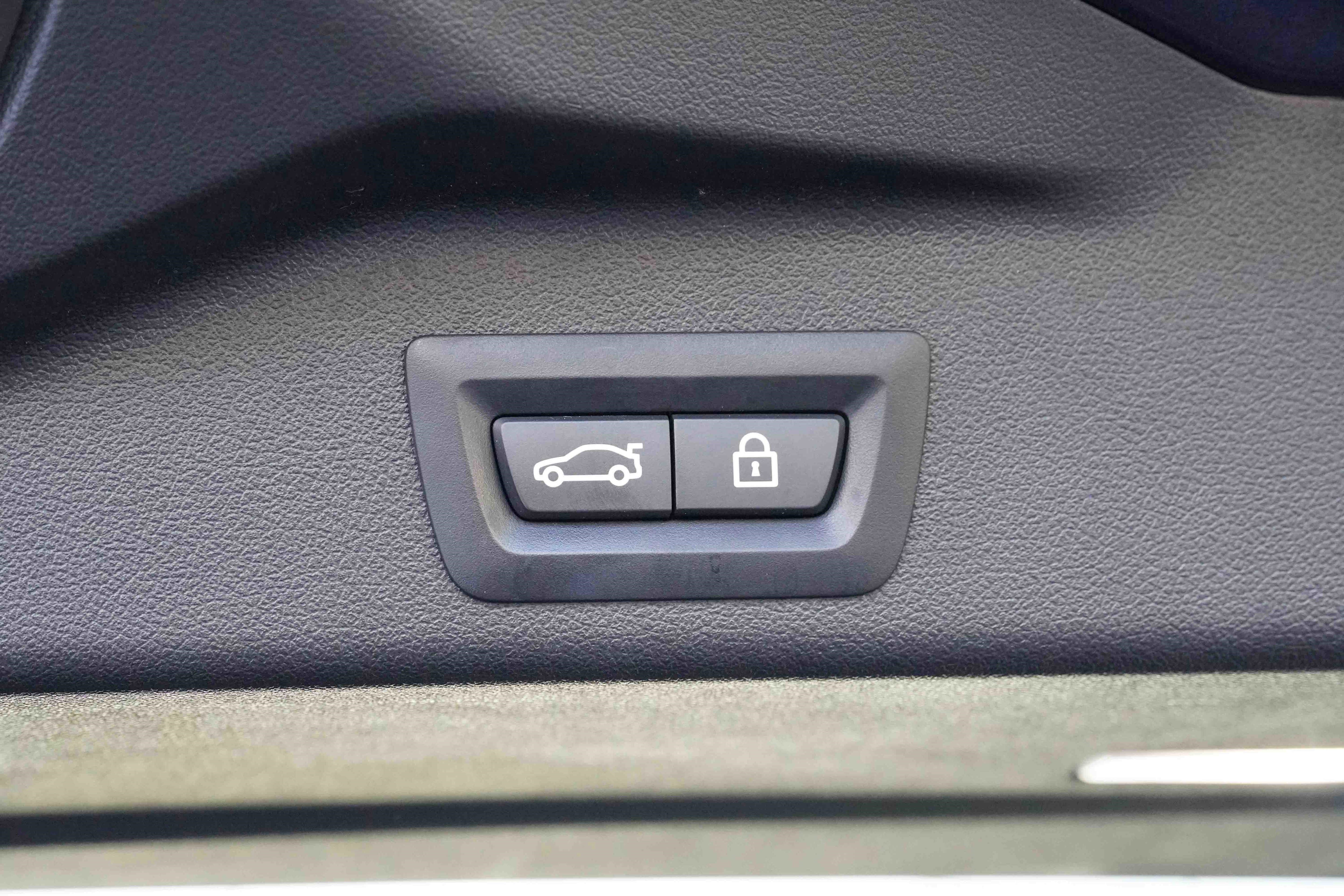 Used 2020 BMW X5 xDrive40i w/ Convenience Package image 38