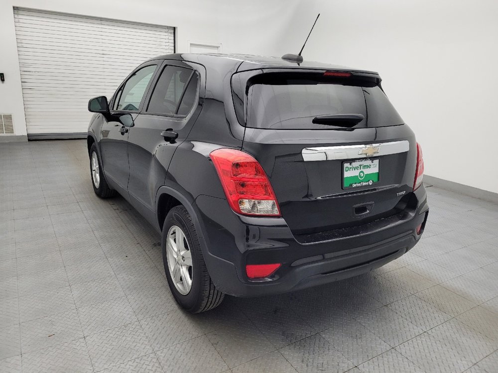 Used 2020 Chevrolet Trax LS w/ Tint and Cruise Package image 5