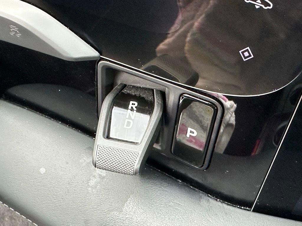 Used 2025 Porsche Taycan 4S image 31