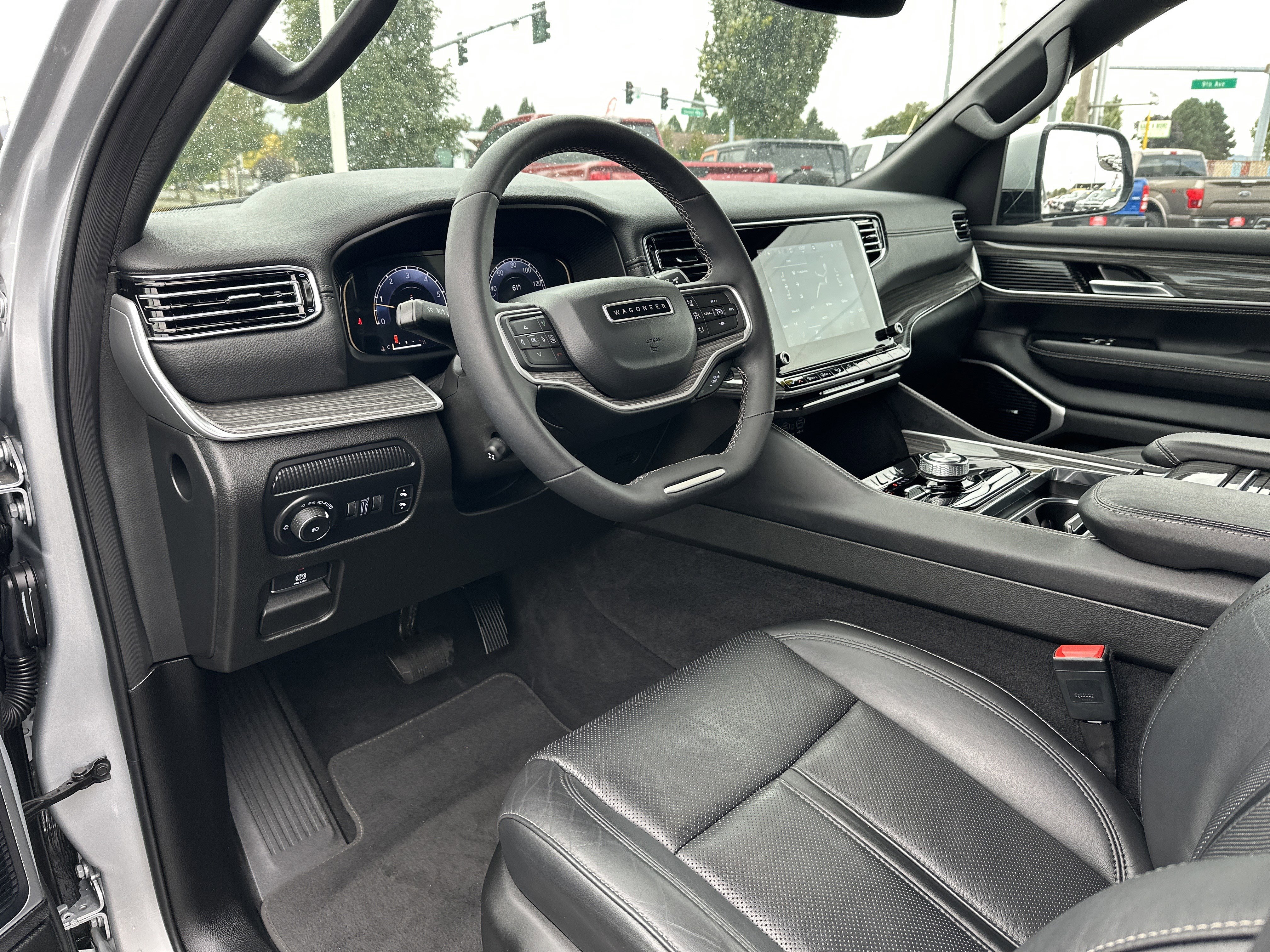 Used 2022 Jeep Wagoneer Series II image 9