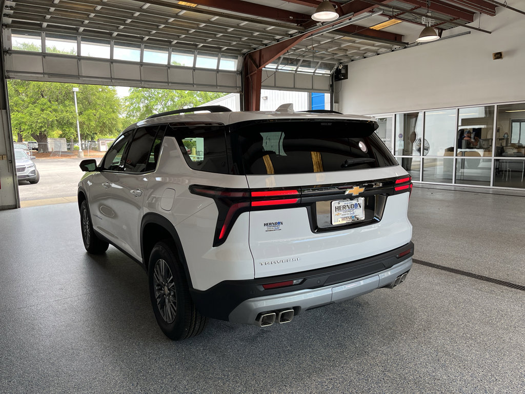 New 2026 Chevrolet Traverse LT FWD image 6