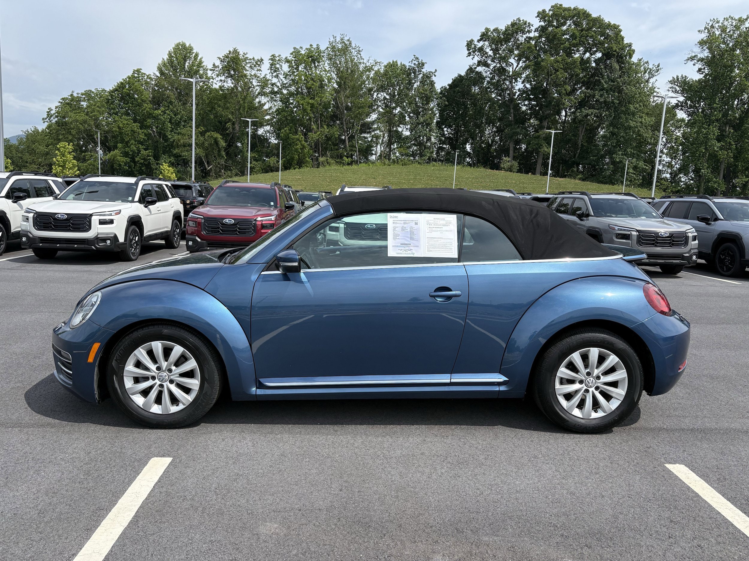 Used 2019 Volkswagen Beetle 2.0T S FWD image 4