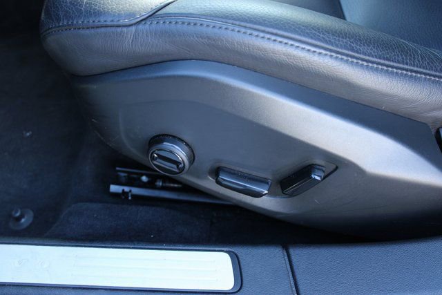 Used 2025 Volvo V60 B5 Cross Country Plus image 14