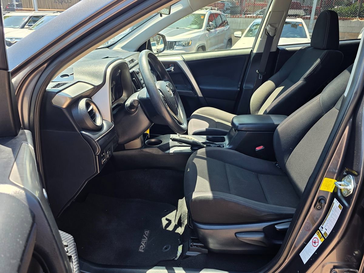 Used 2014 Toyota RAV4 XLE FWD image 20