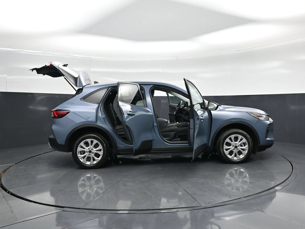 Used 2025 Ford Escape Active AWD/4WD image 4