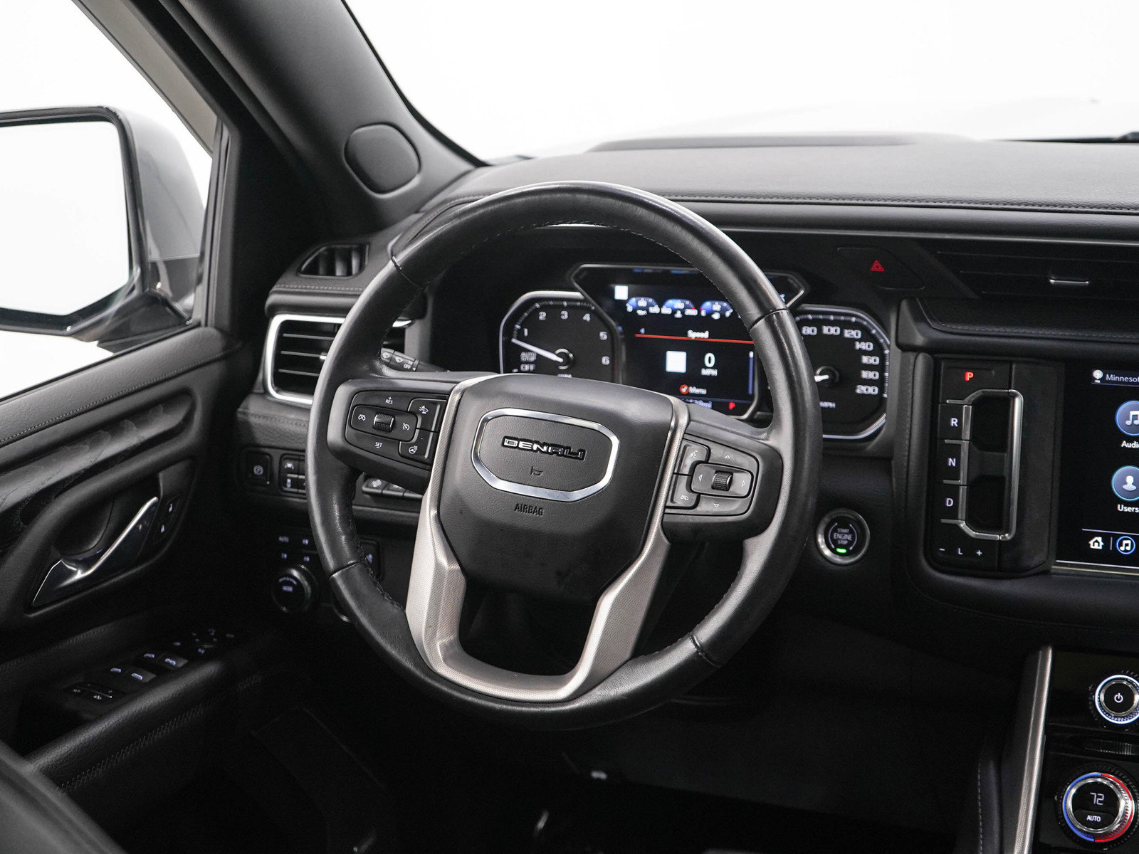 Used 2021 GMC Yukon Denali w/ Denali Premium Package AWD/4WD image 14