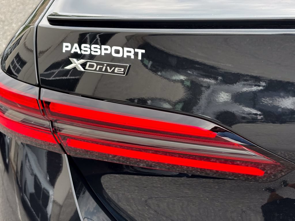 New 2027 BMW 530i xDrive w/ M Sport Package AWD/4WD image 6