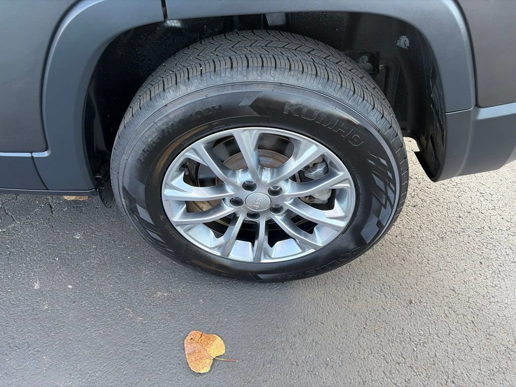 Used 2022 Jeep Cherokee Latitude Lux AWD/4WD image 12