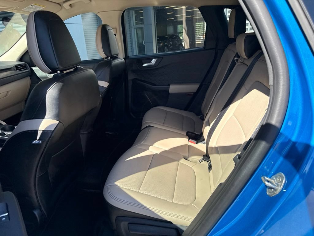 Used 2020 Ford Escape Titanium AWD/4WD image 11