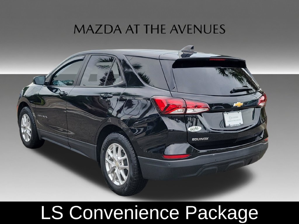 Used 2023 Chevrolet Equinox LS w/ LS Convenience Package FWD image 5