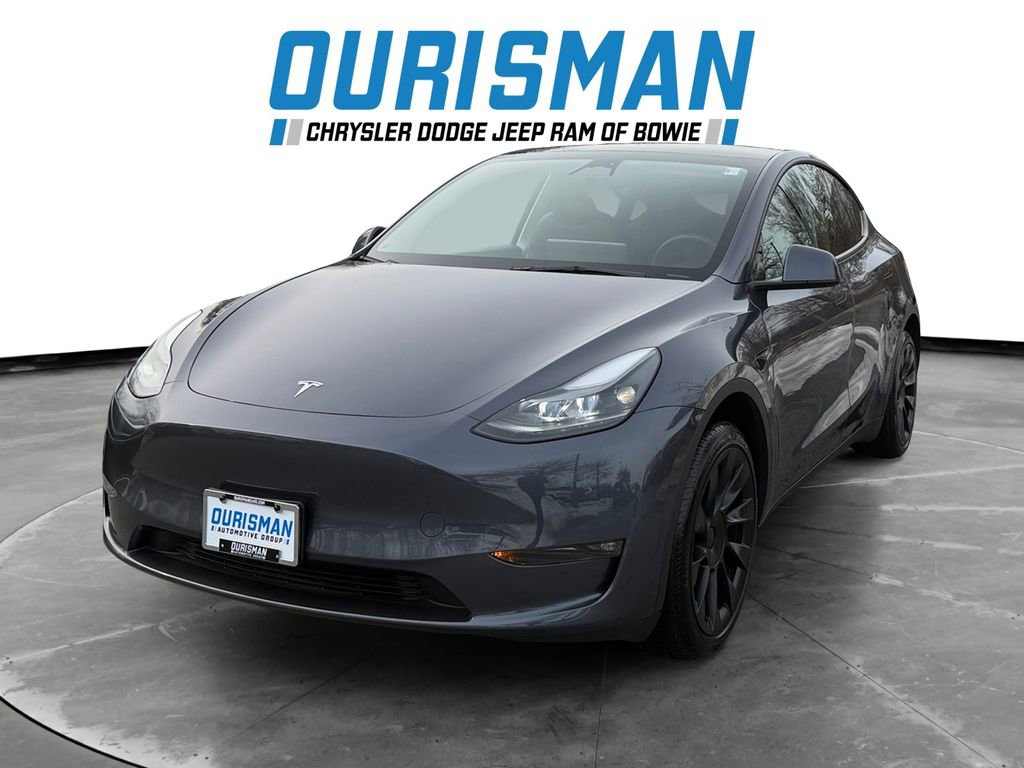 Used 2023 Tesla Model Y Long Range image 2