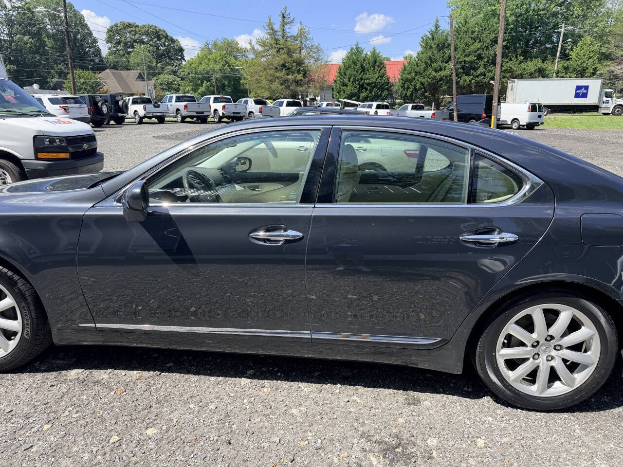 Used 2008 Lexus LS 460 RWD image 11