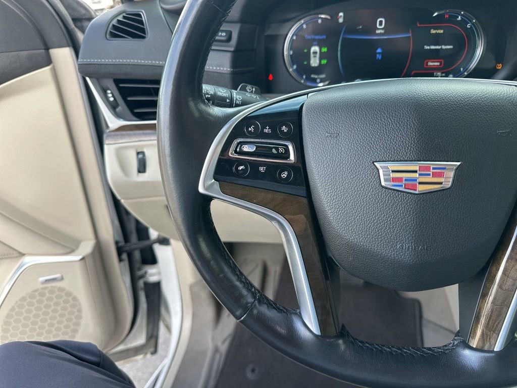 Used 2019 Cadillac Escalade ESV Premium Luxury AWD/4WD image 18