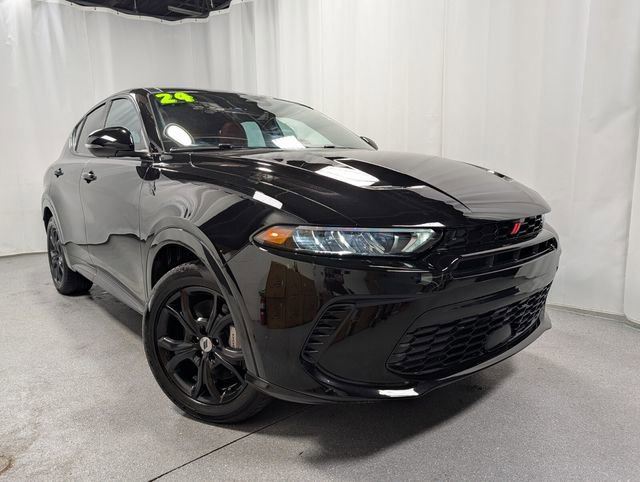 Used 2024 Dodge Hornet R/T Plus w/ R/T Blacktop Package AWD/4WD image 2