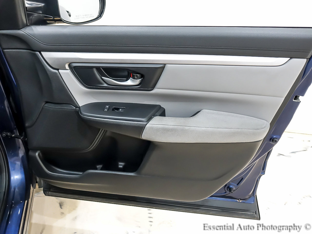 Used 2020 Honda CR-V LX image 28