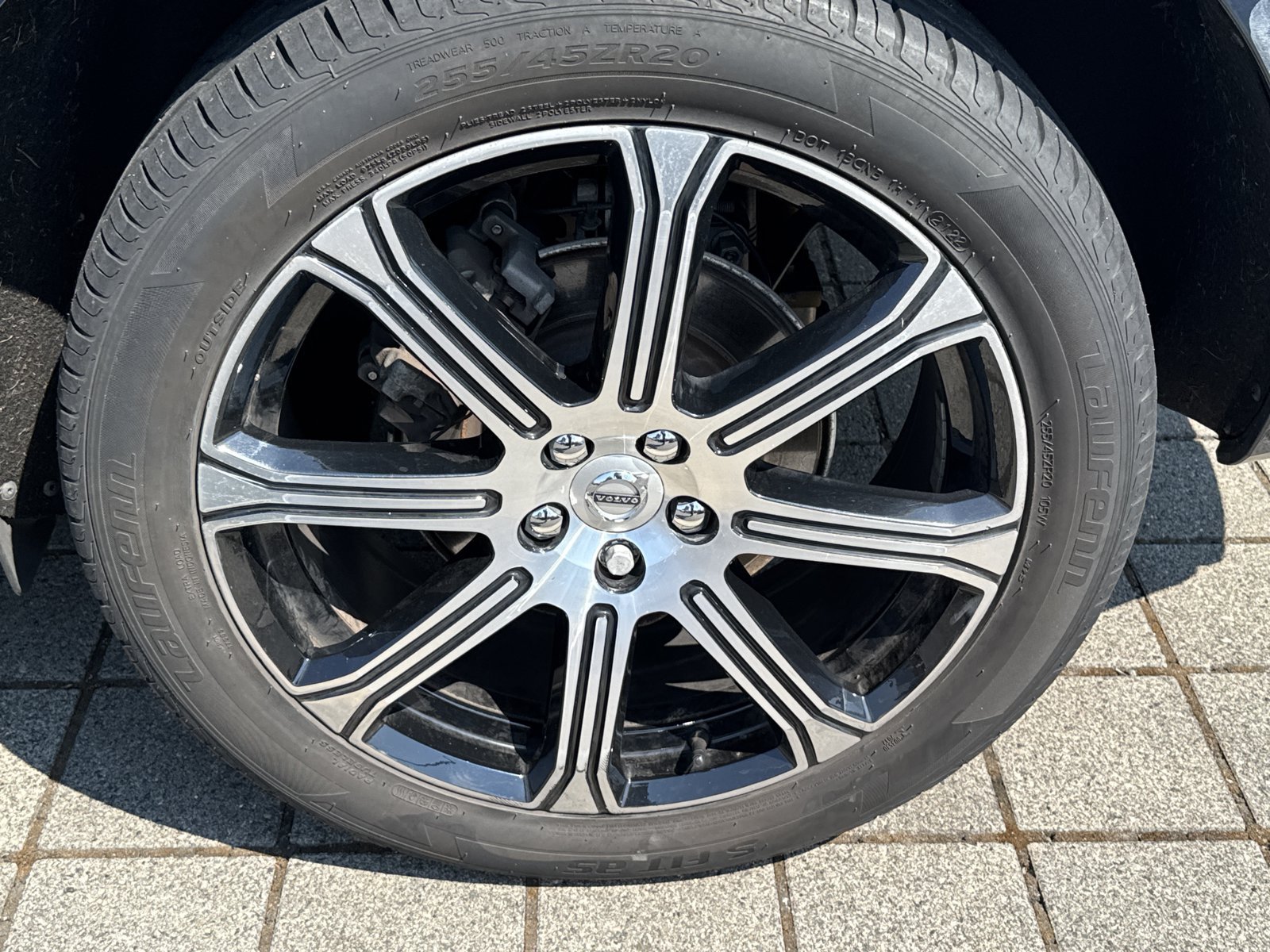 Used 2021 Volvo XC60 T5 Inscription w/ Advanced Package AWD/4WD image 10
