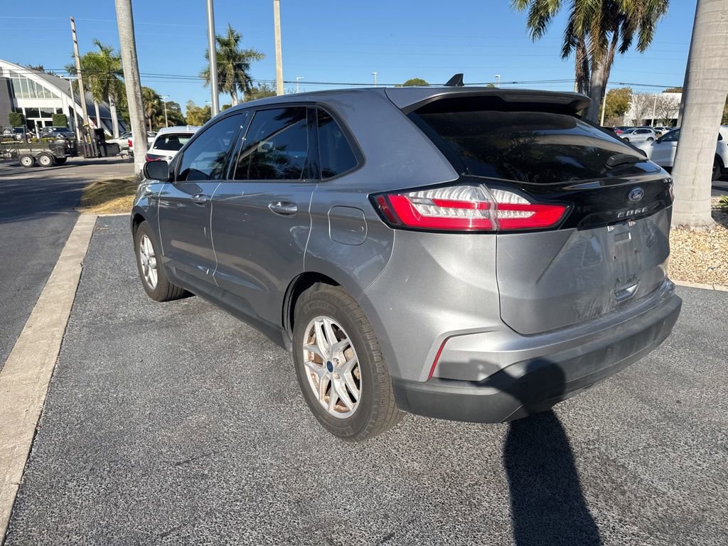 Used 2021 Ford Edge SE image 12