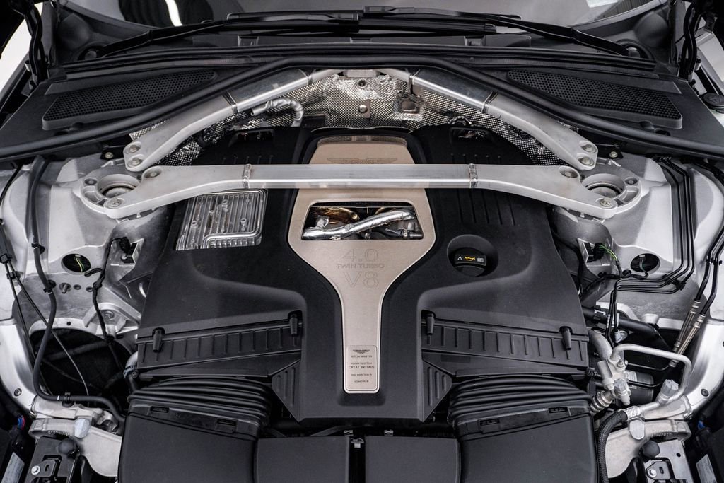 Used 2023 Aston Martin DBX AWD/4WD image 33