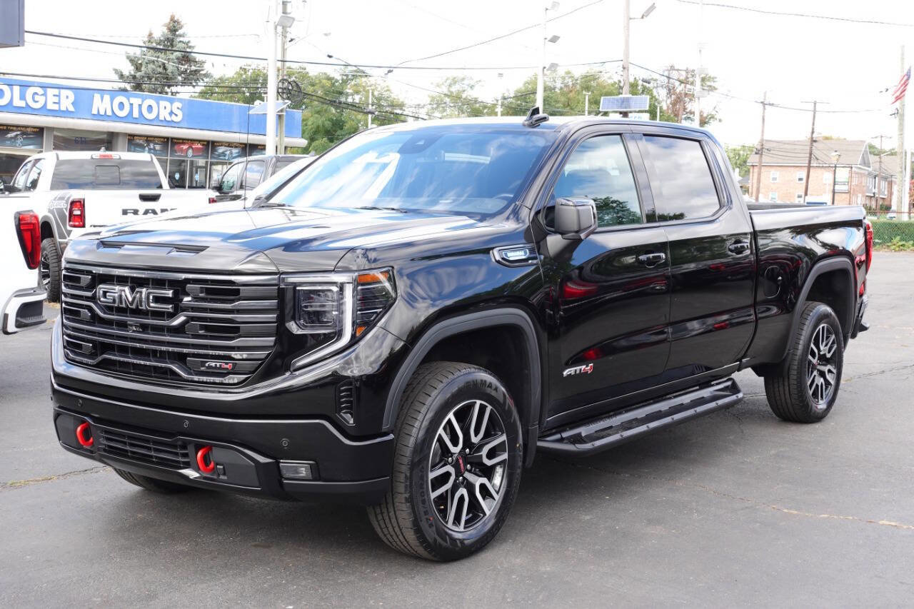 Used 2023 GMC Sierra 1500 AT4 w/ AT4 Premium Package